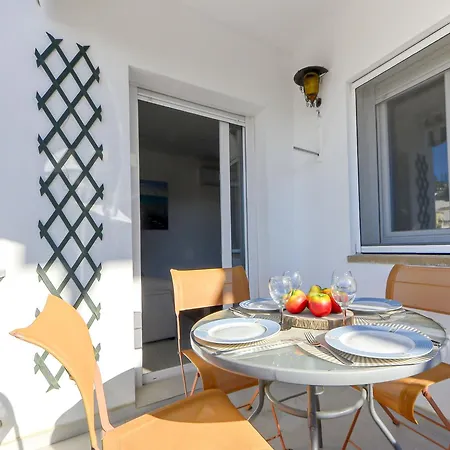 El Santiago Ii By Interhome Roses